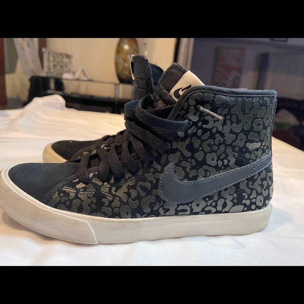 Black leopard blazer Nike shoes size 6.5